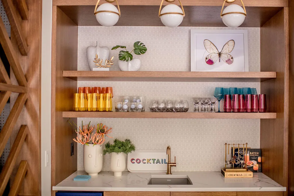 Wet bar styled shelfs in different colors