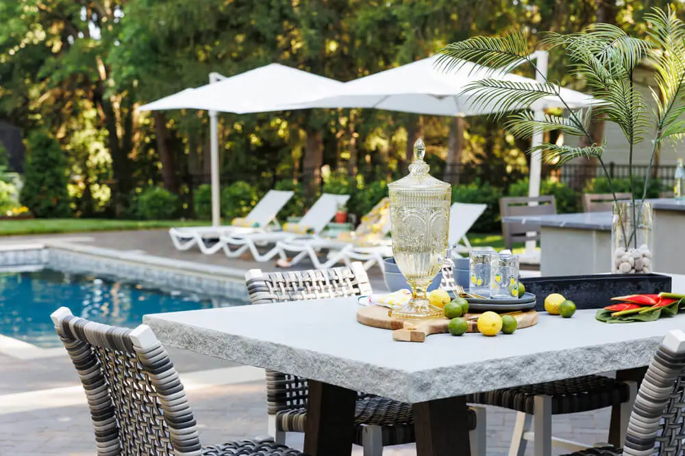 poolside lounge furniture